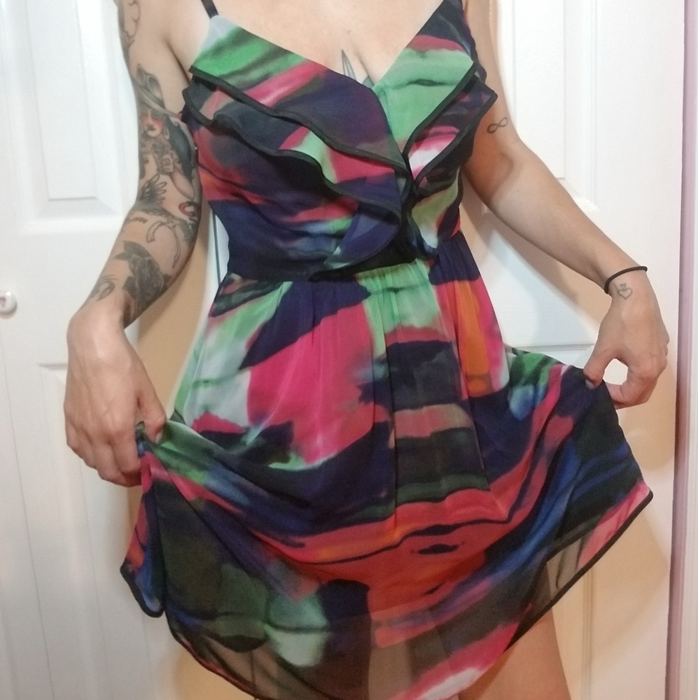 Flowy patterned dress - Picture 2 of 3